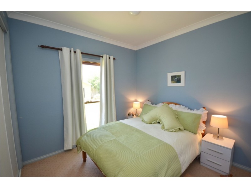 15 McLaren Drive, Moama NSW 2731