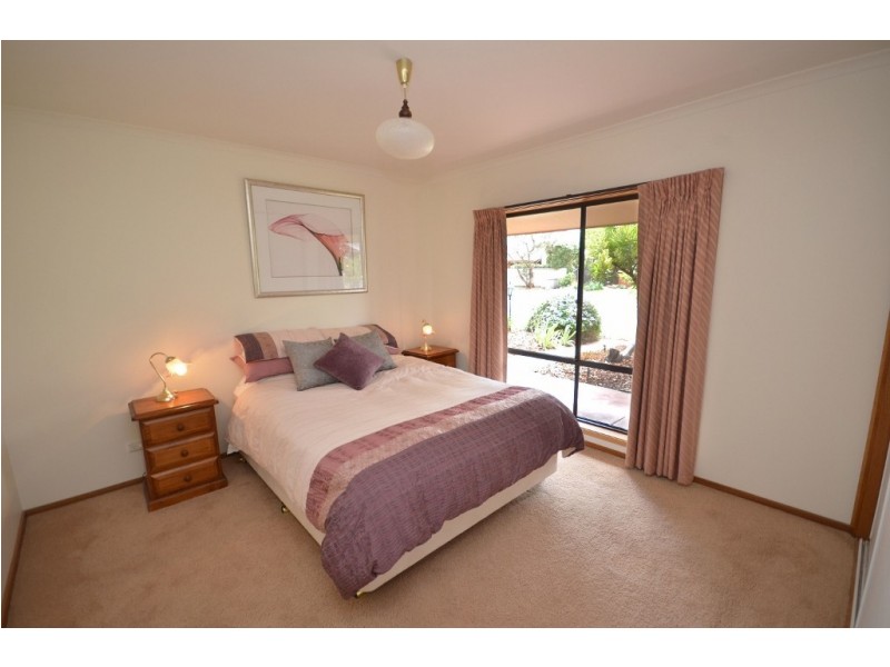 11 Pevensey Place, Echuca VIC 3564