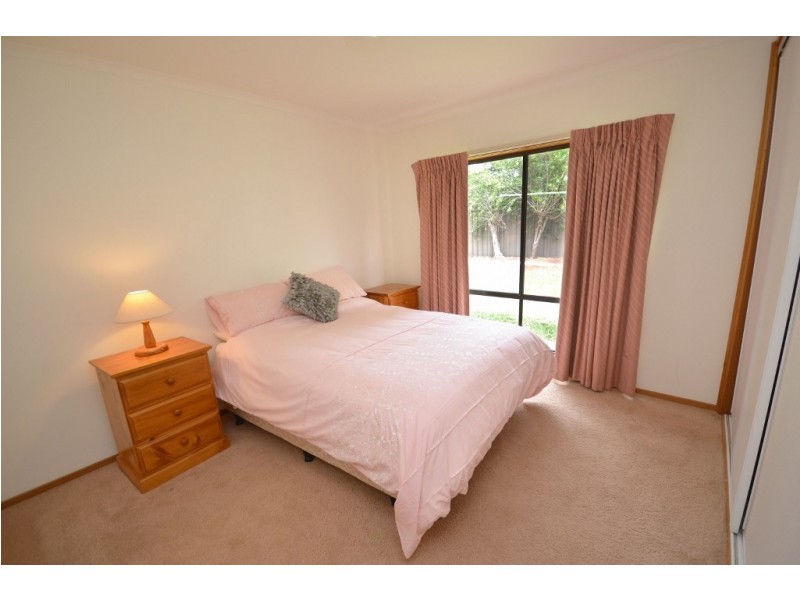 11 Pevensey Place, Echuca VIC 3564