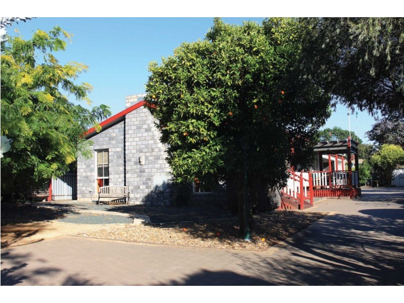 82 Warren, Echuca VIC 3564