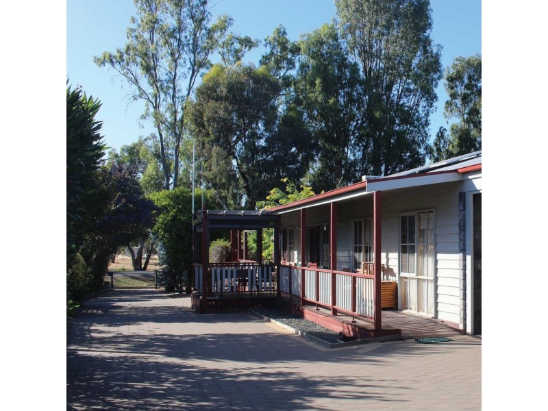82 Warren, Echuca VIC 3564