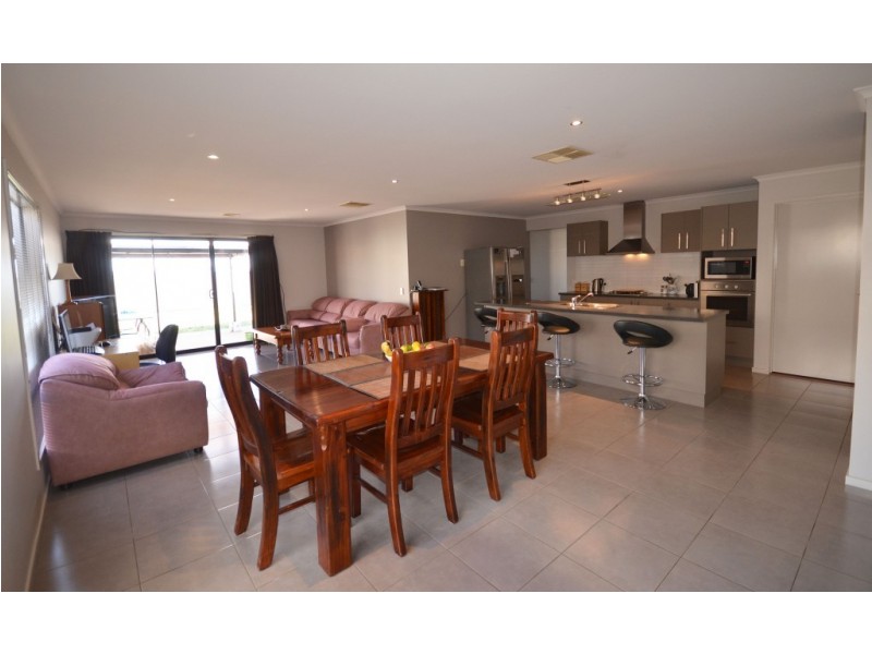 25 James Street, Echuca VIC 3564