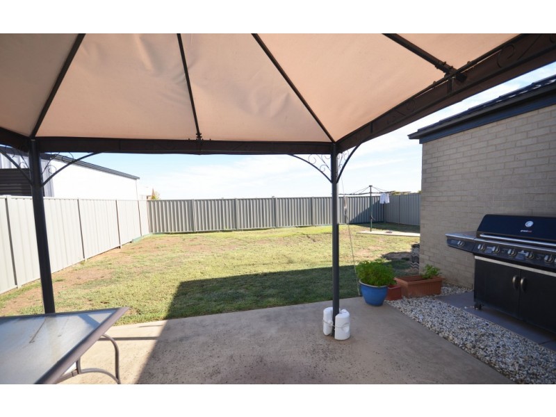 25 James Street, Echuca VIC 3564