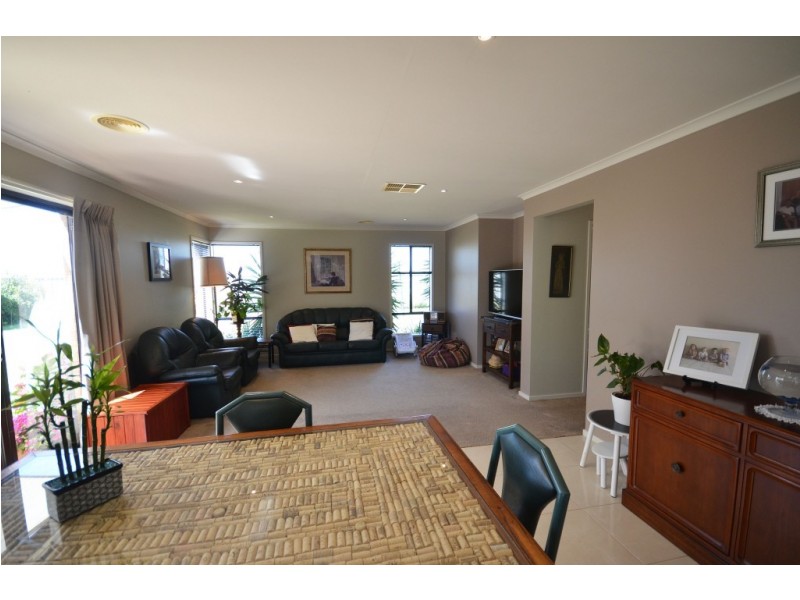 47 Declan Way, Echuca VIC 3564