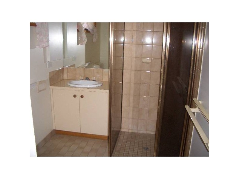 1/30 Premier St, Echuca VIC 3564