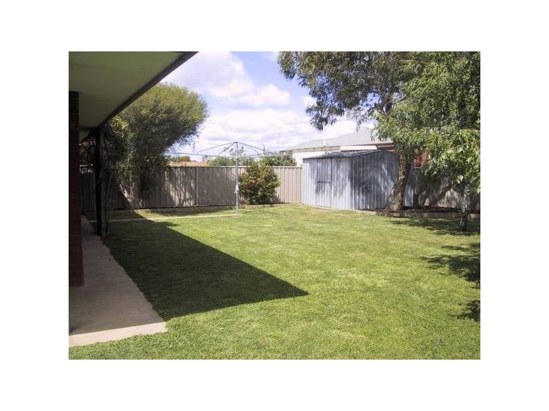 6 Kooyong Crt, Echuca VIC 3564