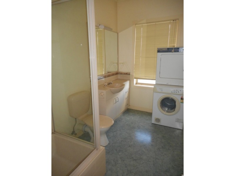 2/218 Ogilvie Ave, Echuca VIC 3564