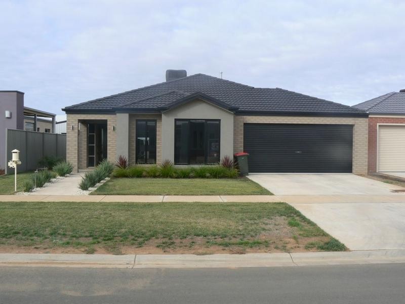 25 James Street, Echuca VIC 3564