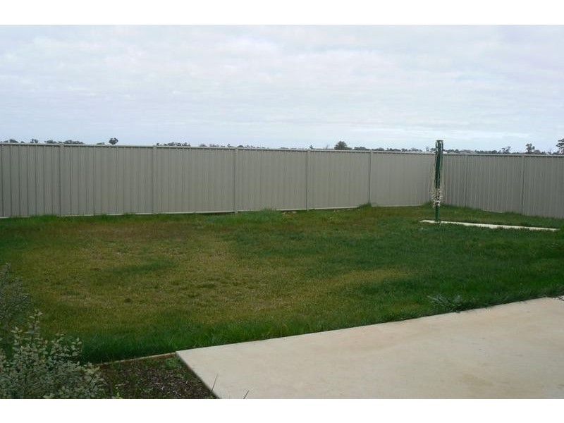 25 James Street, Echuca VIC 3564