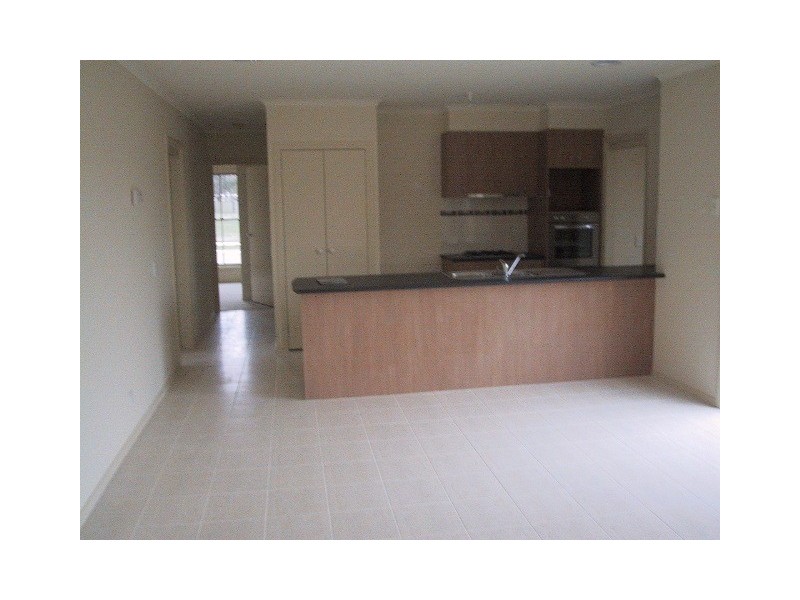 1/2 Riverina Pde, Echuca VIC 3564