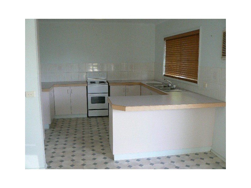 2/1 Cox Plc, Echuca VIC 3564