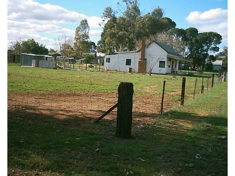 15-16 Frome Street, Mathoura NSW 2710