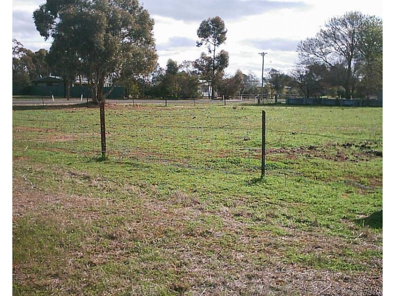 15-16 Frome Street, Mathoura NSW 2710