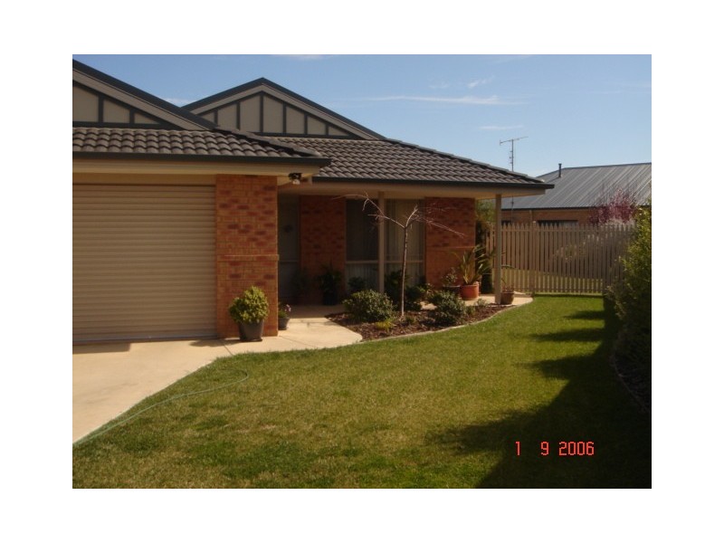 34 Woodlands Circuit, Echuca VIC 3564