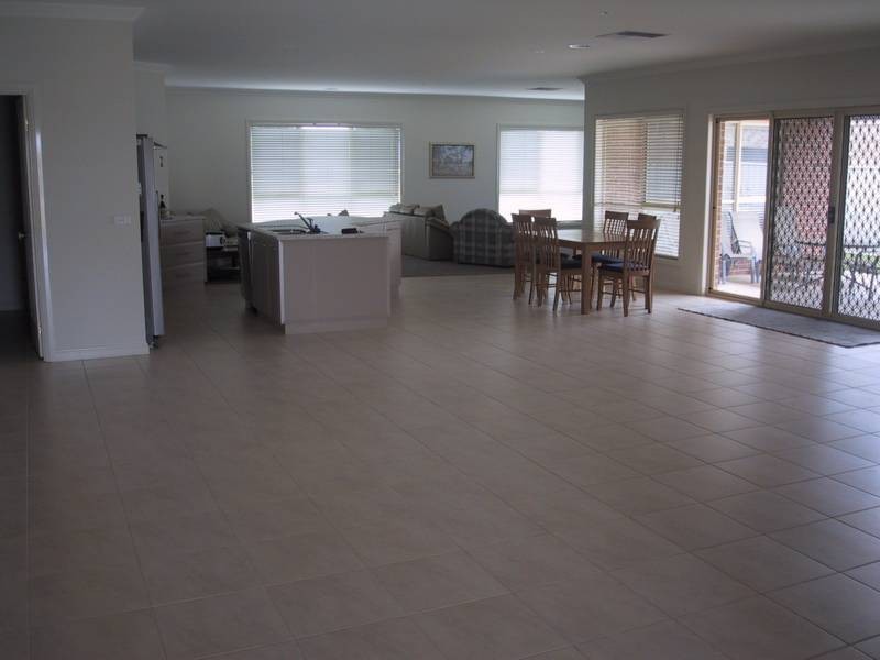 9 Kingfisher Dve West, Moama NSW 2731