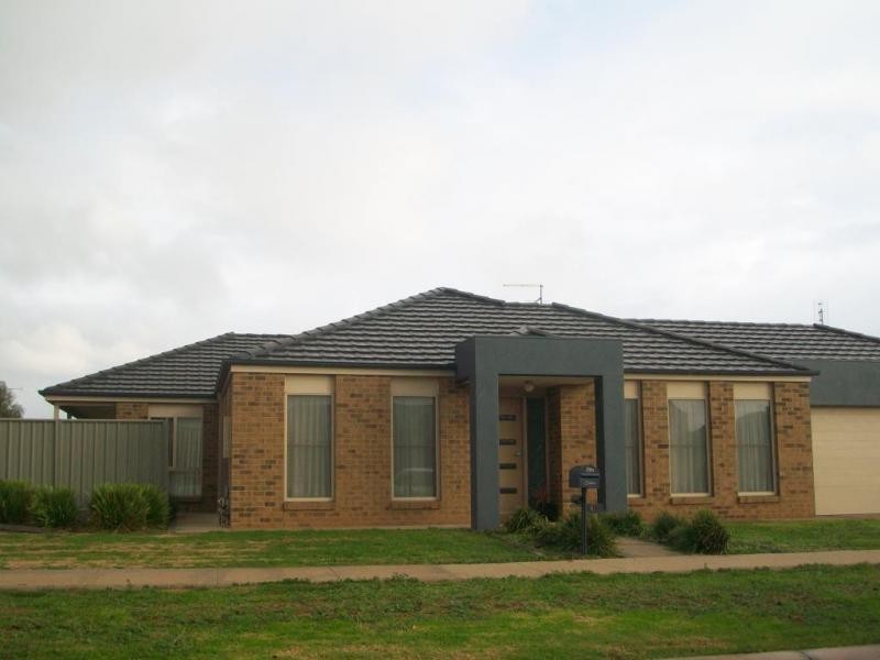 11 Sunset Ave, Echuca VIC 3564