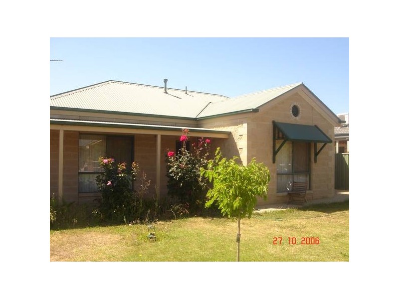 7 Christina Crt, Moama NSW 2731