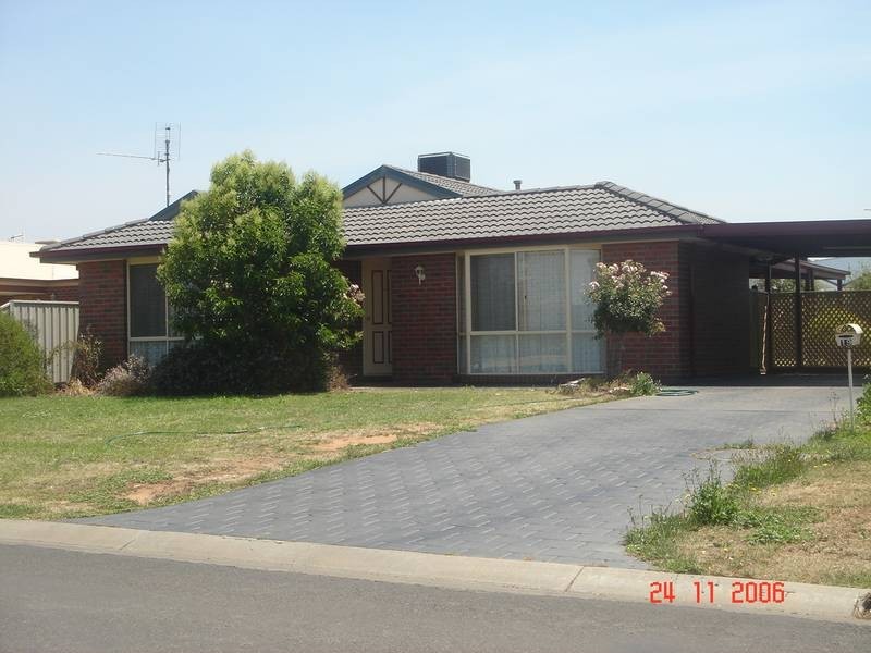 19 Alfred Ave, Echuca VIC 3564