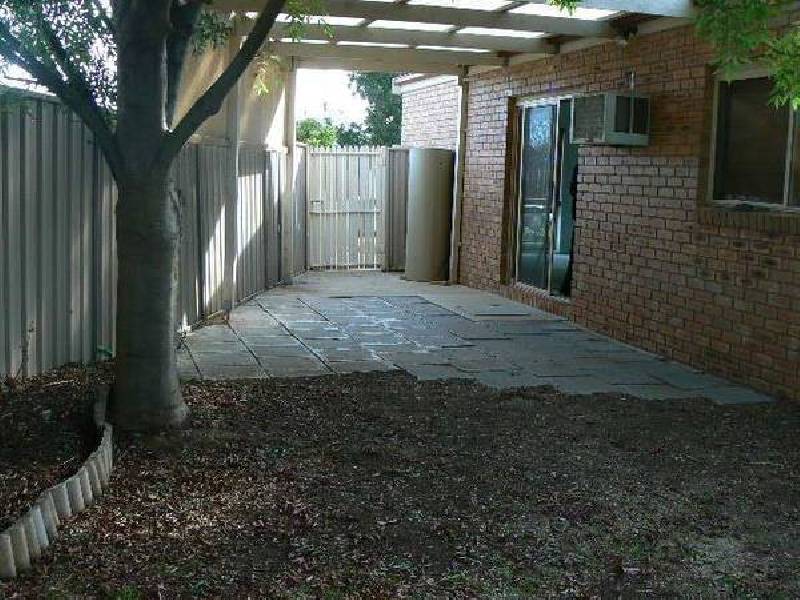 2/1 Cox Place, Echuca VIC 3564