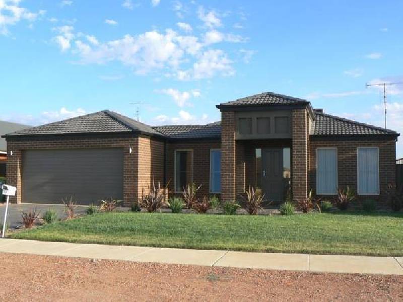 10 Brenton Avenue, Echuca VIC 3564