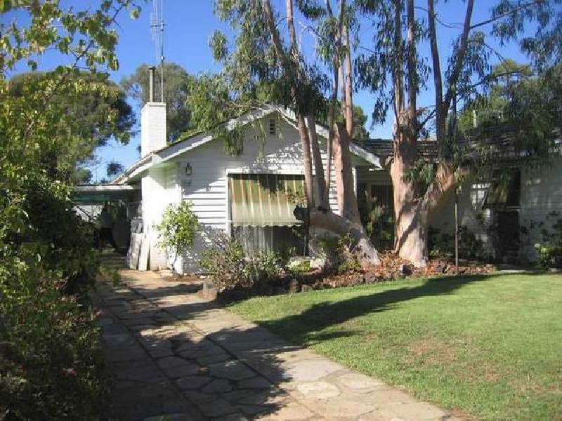 293 Ogilvie Avenue, Echuca VIC 3564