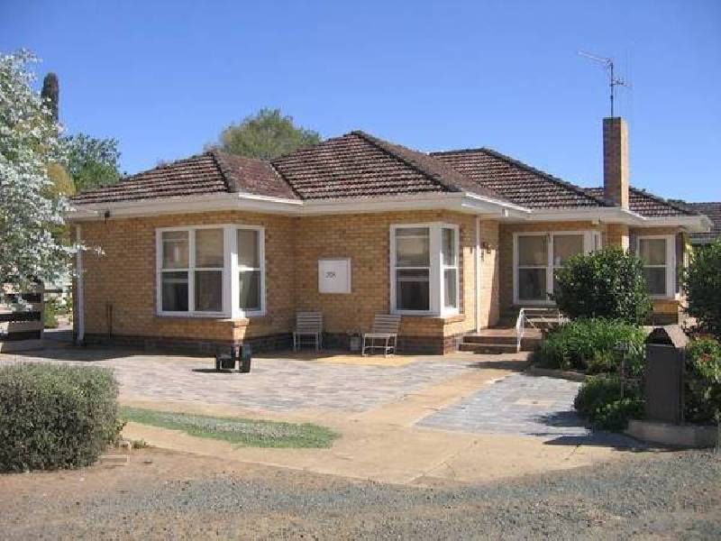 301 High Street, Echuca VIC 3564
