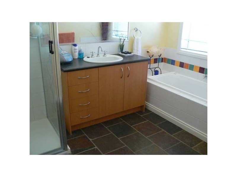 368B High St, Echuca VIC 3564