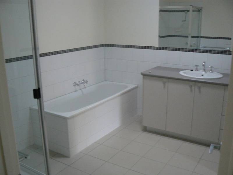 3/142-144 Bowen St, Echuca VIC 3564