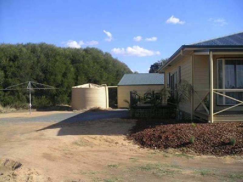 1 Lowrie Road, Bamawm VIC 3561