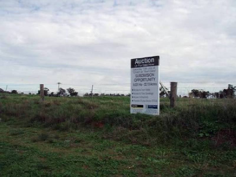 1 Cobb Highway, Mathoura NSW 2710