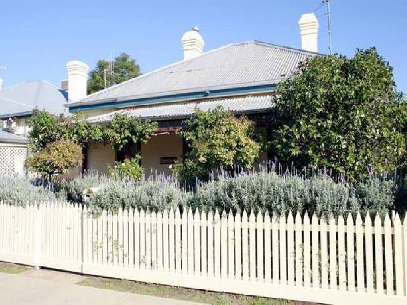 Sutton Street, Echuca VIC 3564