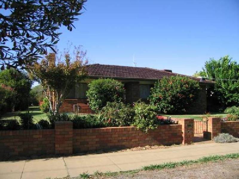 275 Pakenham Street, Echuca VIC 3564