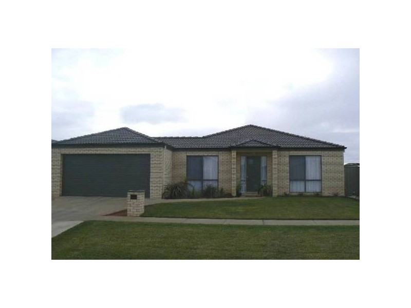 18 James Street, Echuca VIC 3564