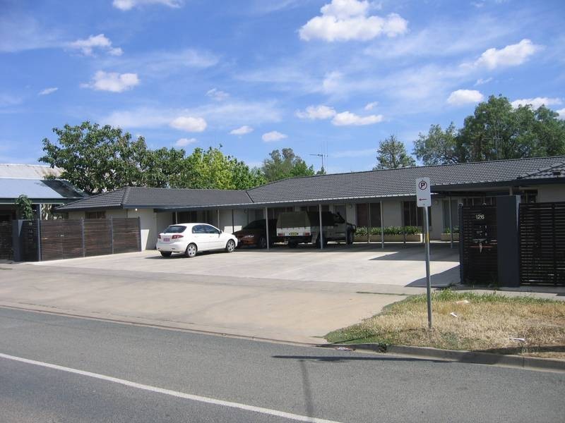124-128 Pakenham Street, Echuca VIC 3564