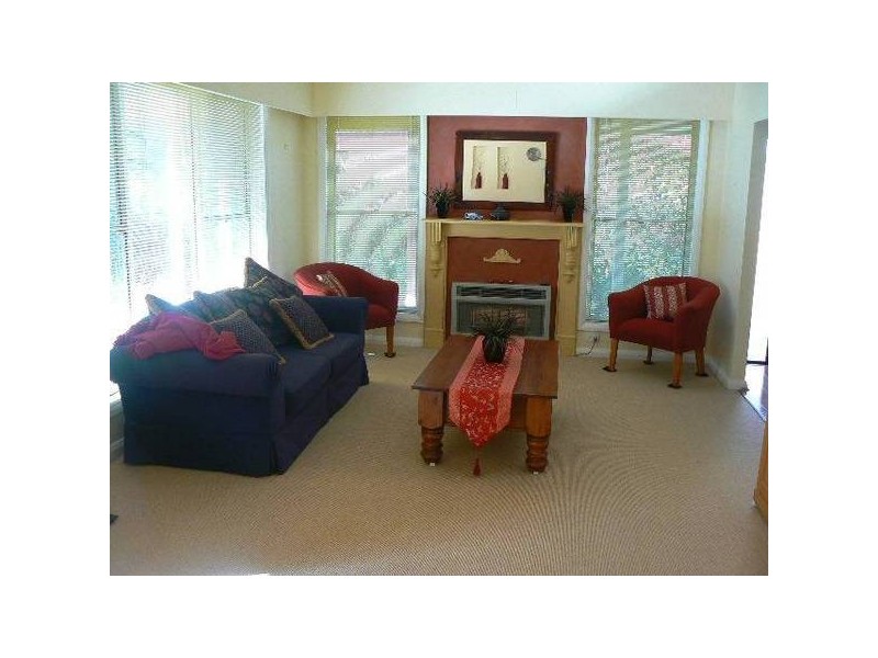 69 Campaspe Espl, Echuca VIC 3564