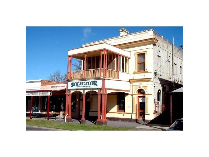 High Street, Echuca VIC 3564