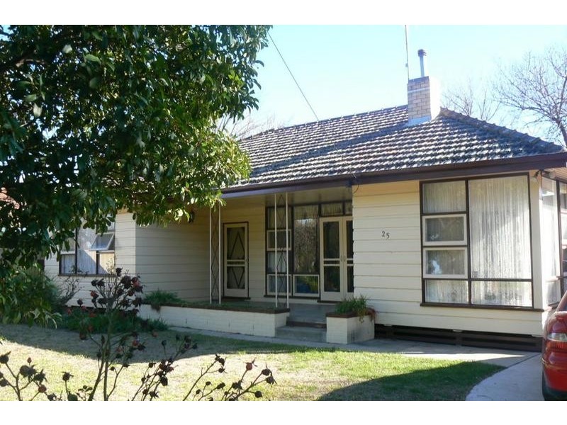 25 McIntosh Street, Echuca VIC 3564