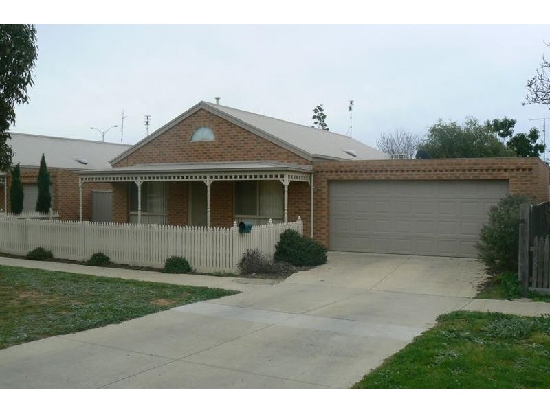 3/370 High St, Echuca VIC 3564