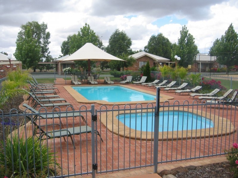Kingfisher/01 Perricoota Road, Moama NSW 2731