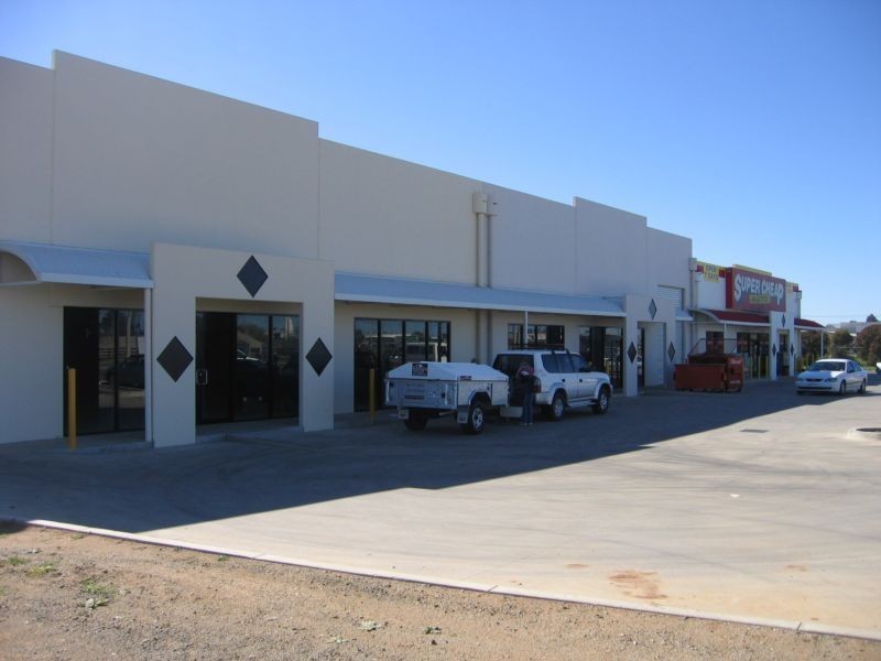 192 Ogilvie Ave, Echuca VIC 3564