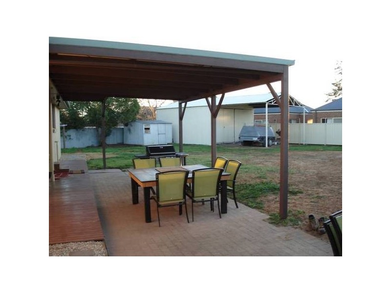 11 Francis Street, Moama NSW 2731