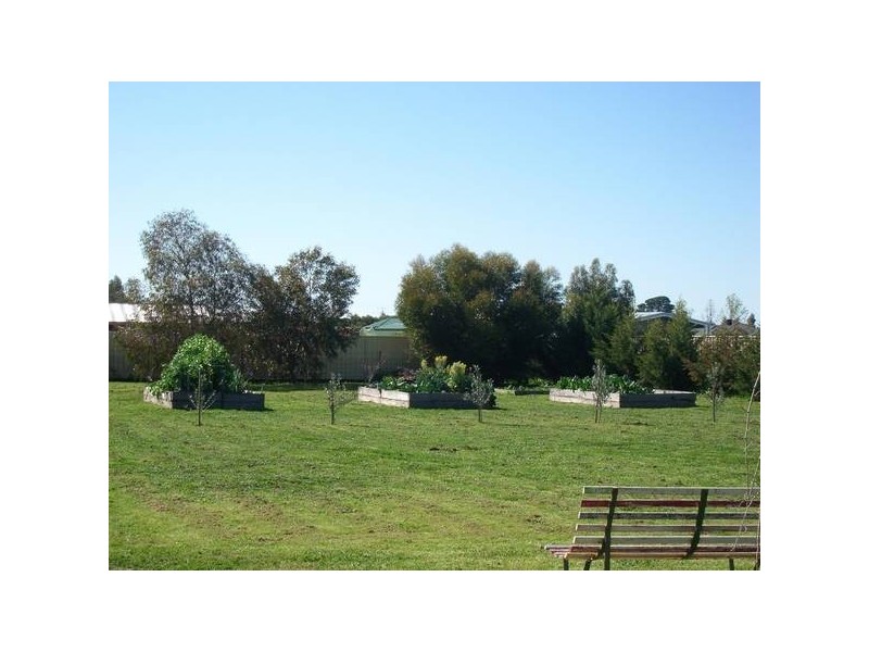 275 Mary Ann Rd, Echuca VIC 3564