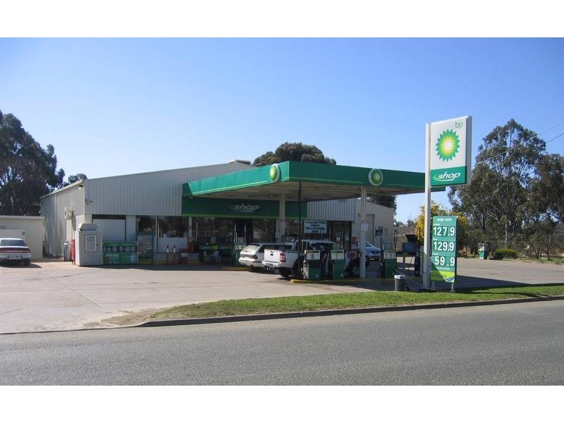 368 – 372 Ogilvie Ave, Echuca VIC 3564