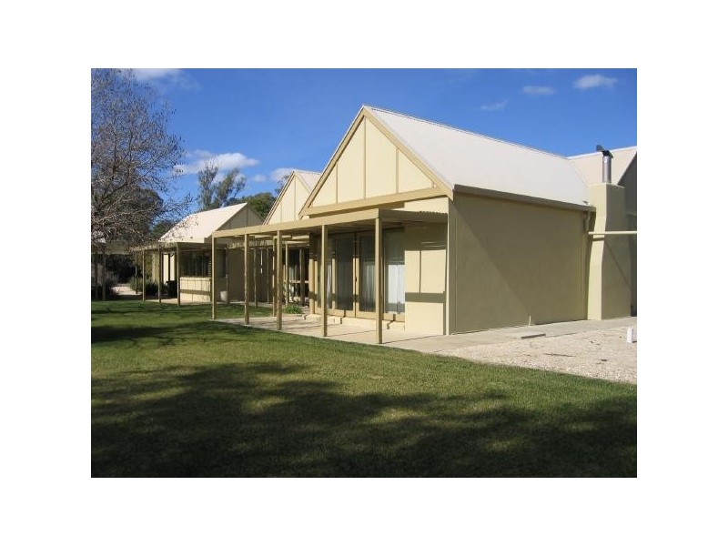 2040 Perricoota Road, Moama NSW 2731