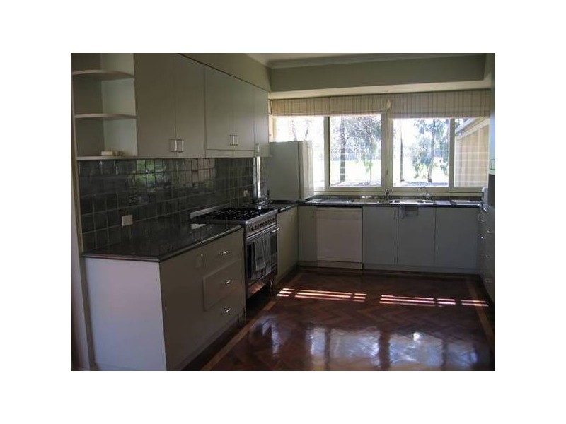 2040 Perricoota Road, Moama NSW 2731