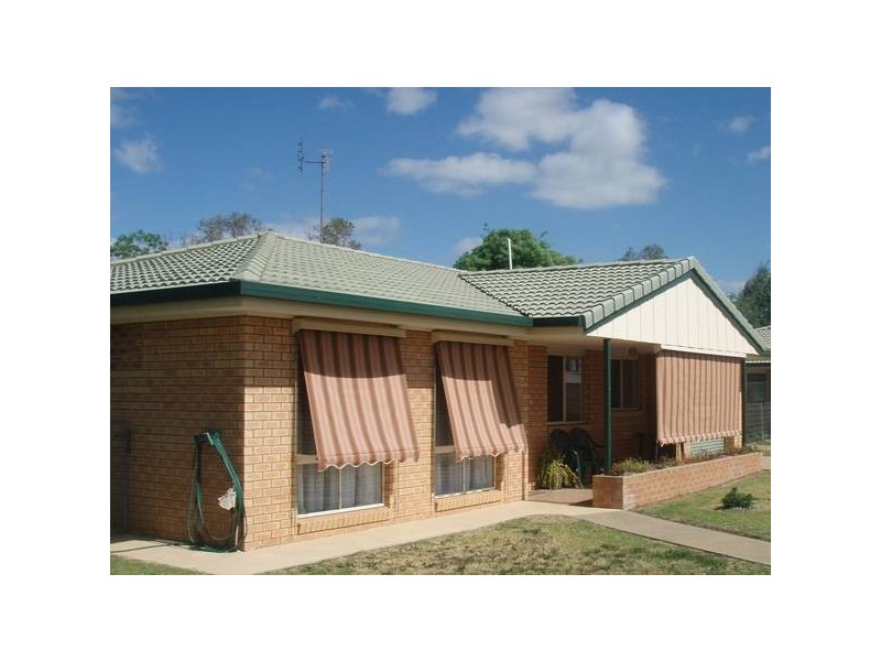 2/9A Burnes Street, Mathoura NSW 2710