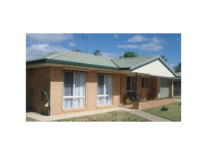 2/9A Burnes Street, Mathoura NSW 2710