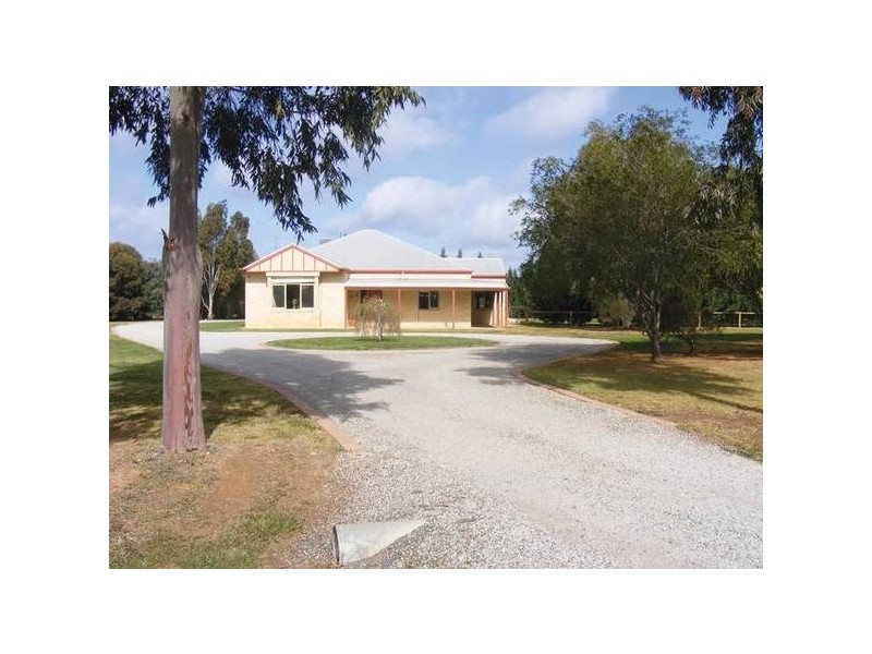 52 Schoeffel Drive, Echuca VIC 3564