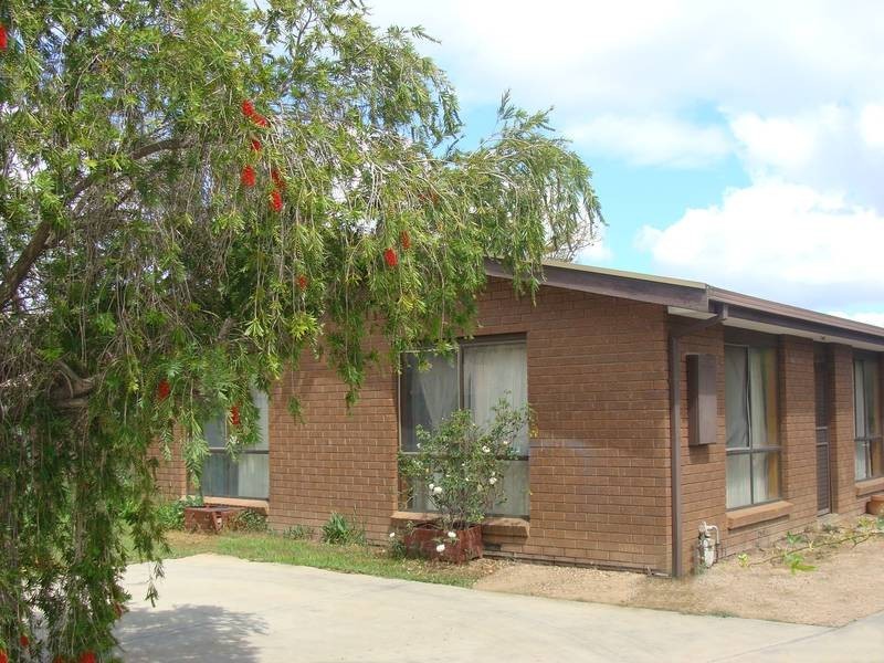 1 & 2/31 Crossen Street, Echuca VIC 3564