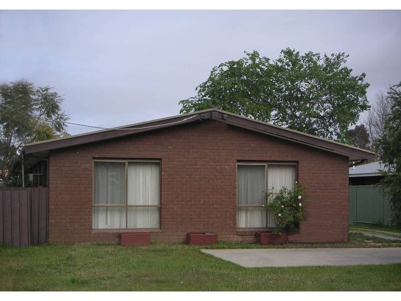 1 & 2/31 Crossen Street, Echuca VIC 3564